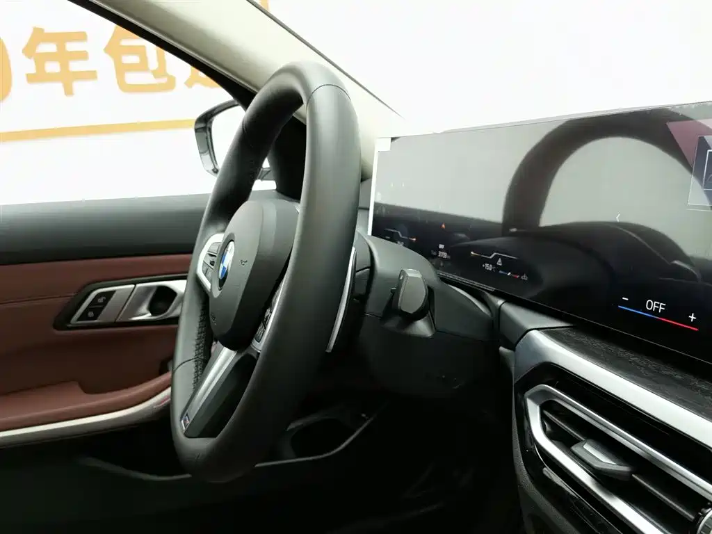 BMW 3 Series 2024 325Li M Sport Package фото 22