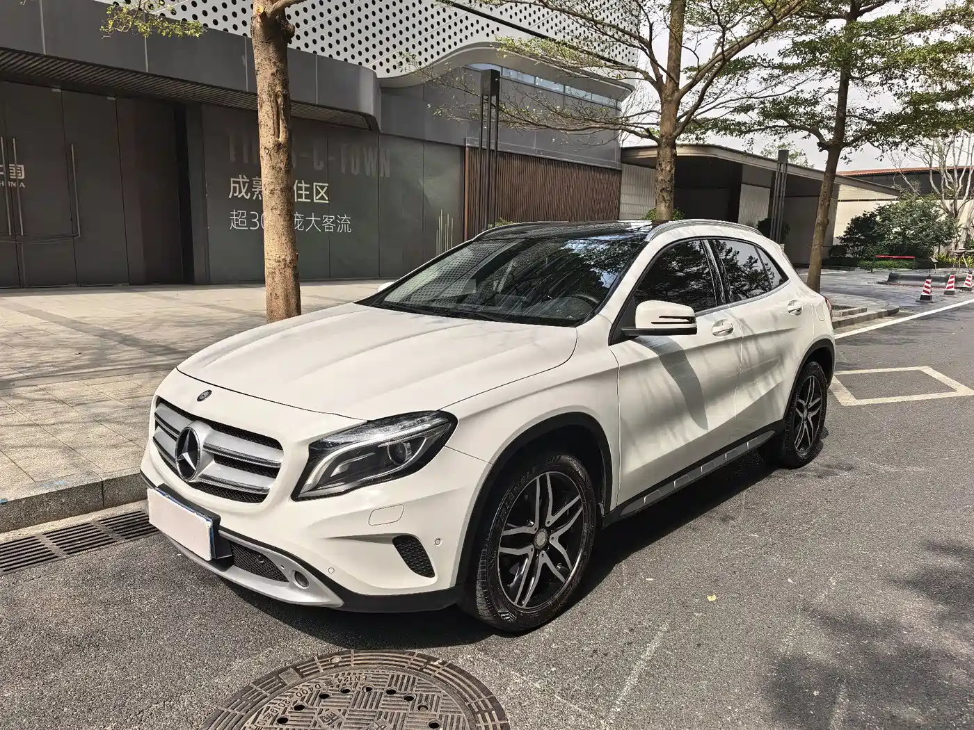 Mercedes-Benz GLA 2016 GLA 220 4MATIC Fashion