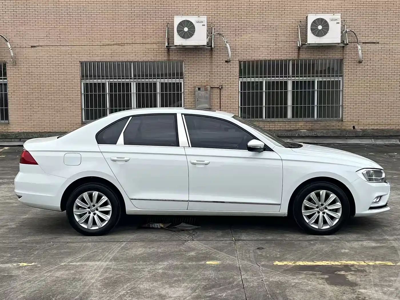 Volkswagen Bora 2018 1.5L Automatic Comfort фото 4