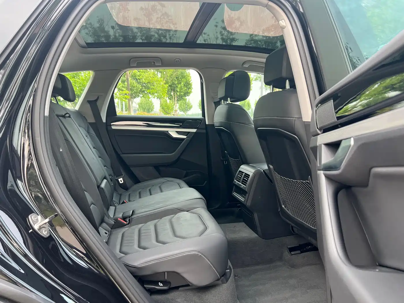 Volkswagen Touareg 2019 2.0TSI Pilot Edition China VI фото 22
