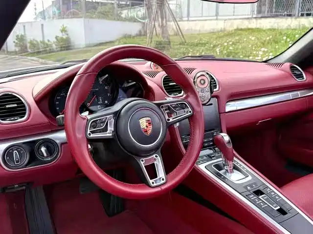 Porsche 718 2020 Boxster 2.0T фото 9