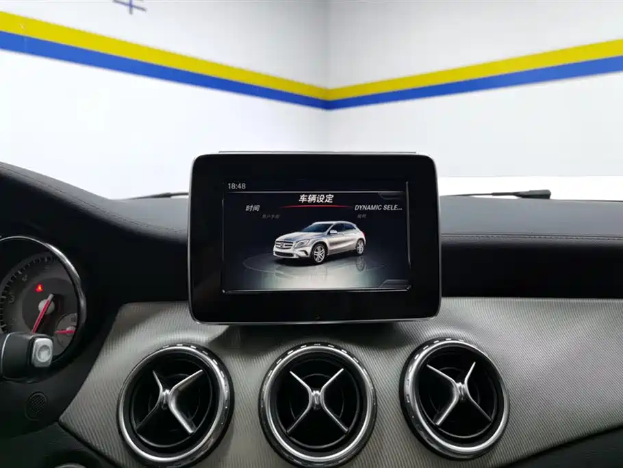 Mercedes-Benz GLA 2016 GLA 200 Fashion фото 13