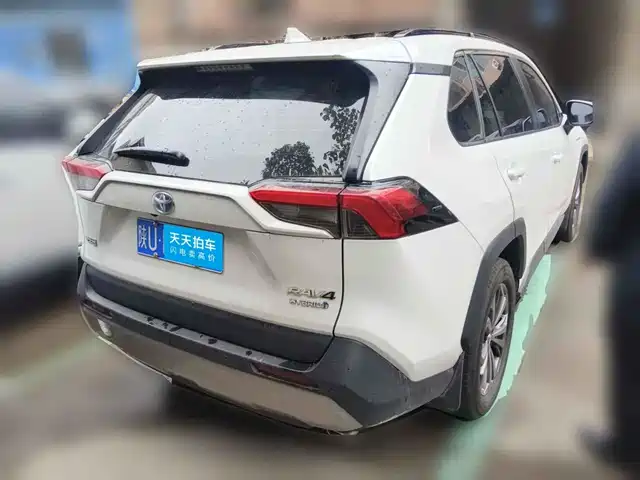 Toyota RAV4 Rongfang 2023 Hybrid 2.5L E-CVT 2WD Elite Plus Edition — фото 2