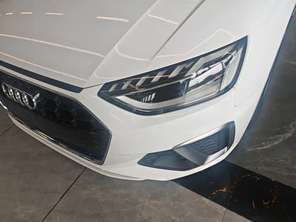 Audi A4L 2020 40 TFSI Fashion Dynamic Edition фото 24