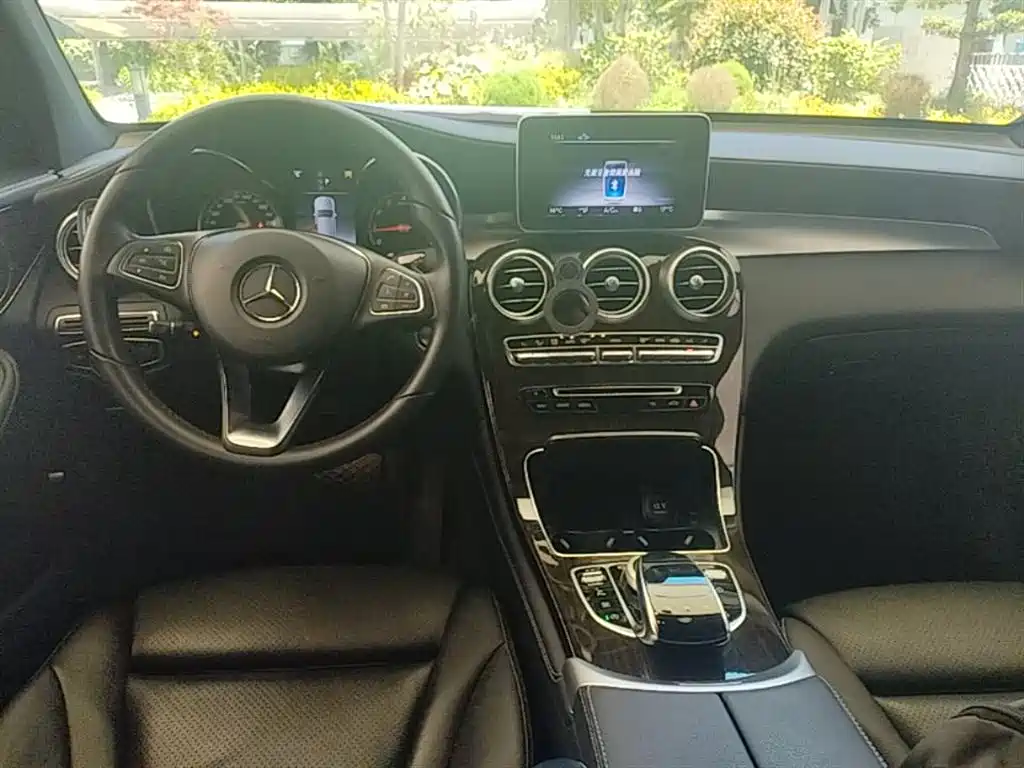 Mercedes-Benz GLC 2019 GLC 260 L 4MATIC Dynamic фото 10