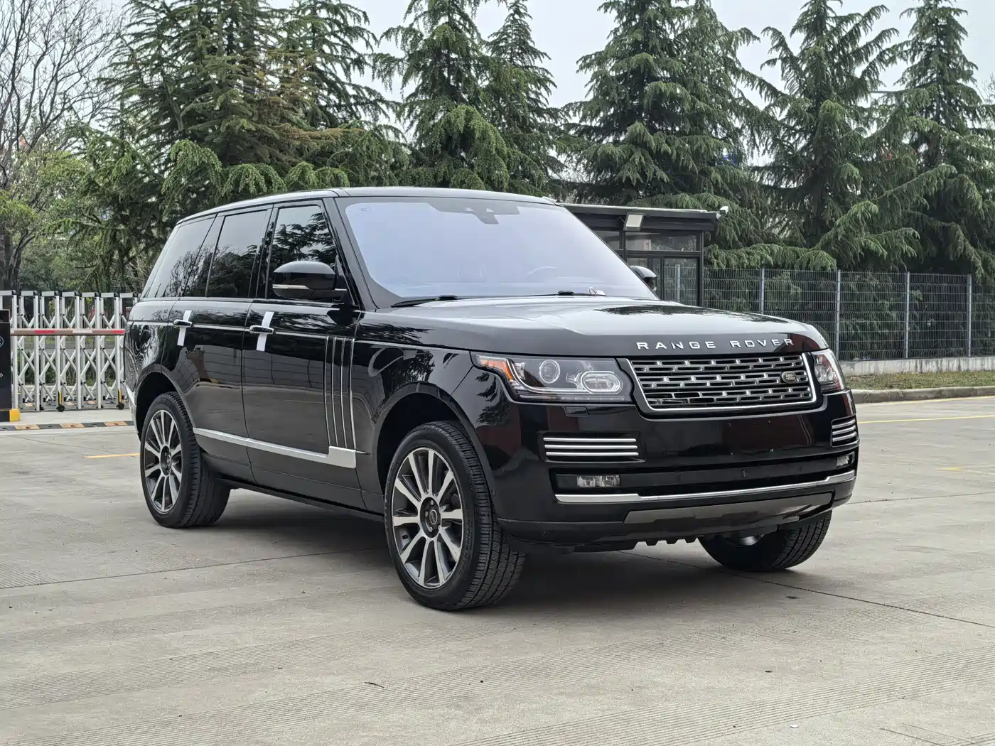 Land Rover Range Rover 2016 3.0 SC V6 Vogue фото 3