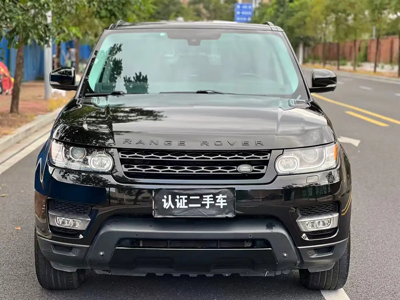 Land Rover Range Rover Sport фото 2