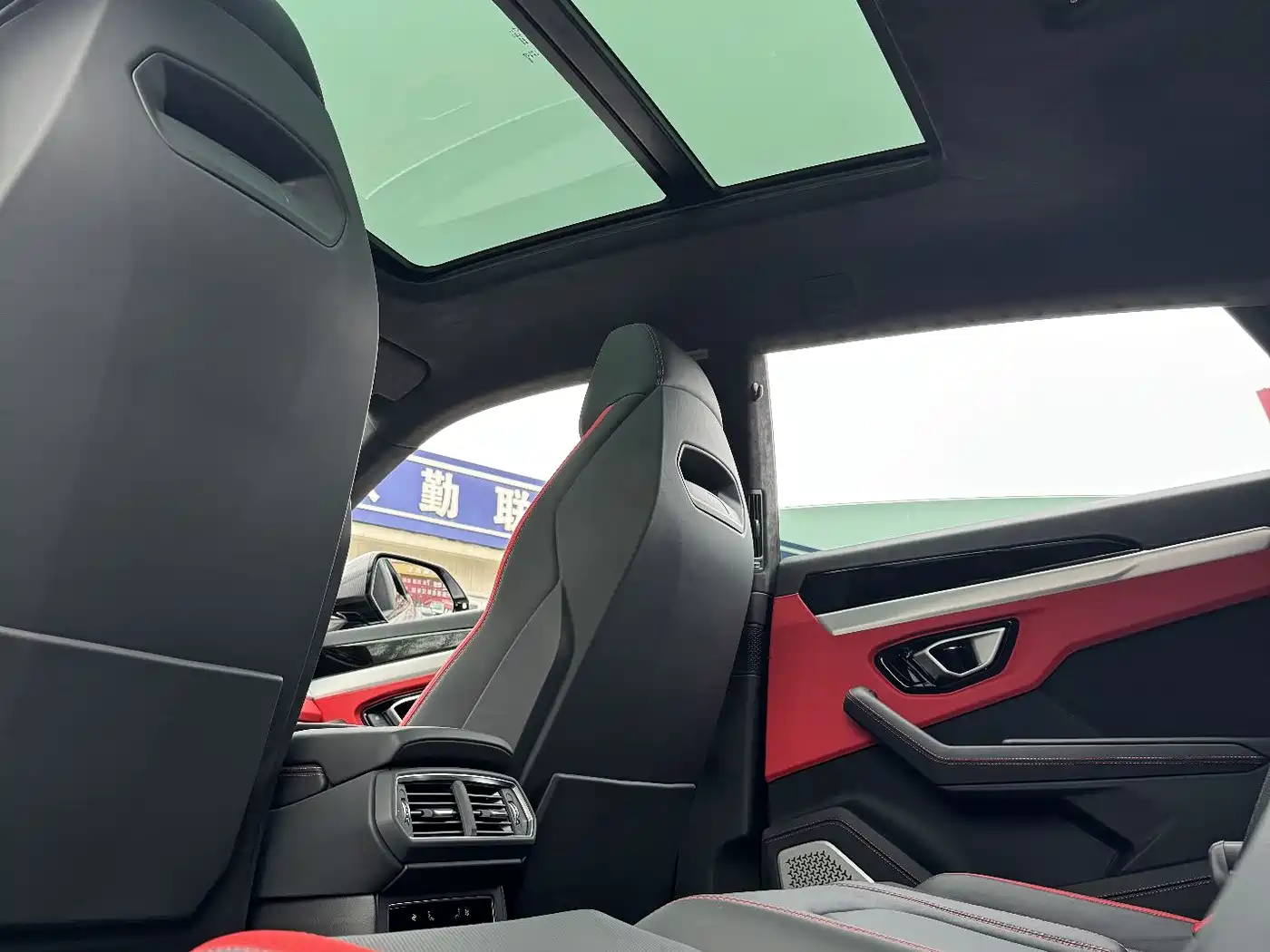 Lamborghini Urus 2023 4.0T V8 S фото 20