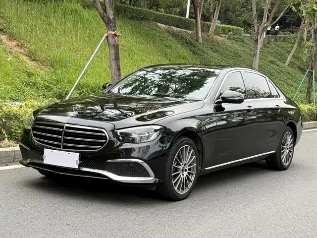  E CLASS