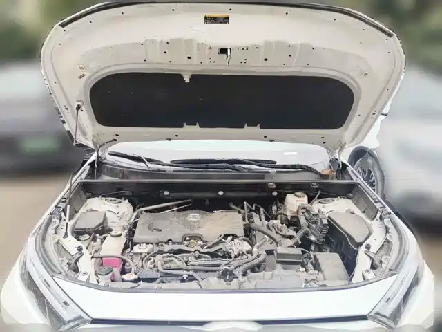 Toyota RAV4 Rongfang 2023 Hybrid 2.5L E-CVT 2WD Elite Plus Edition — фото 3