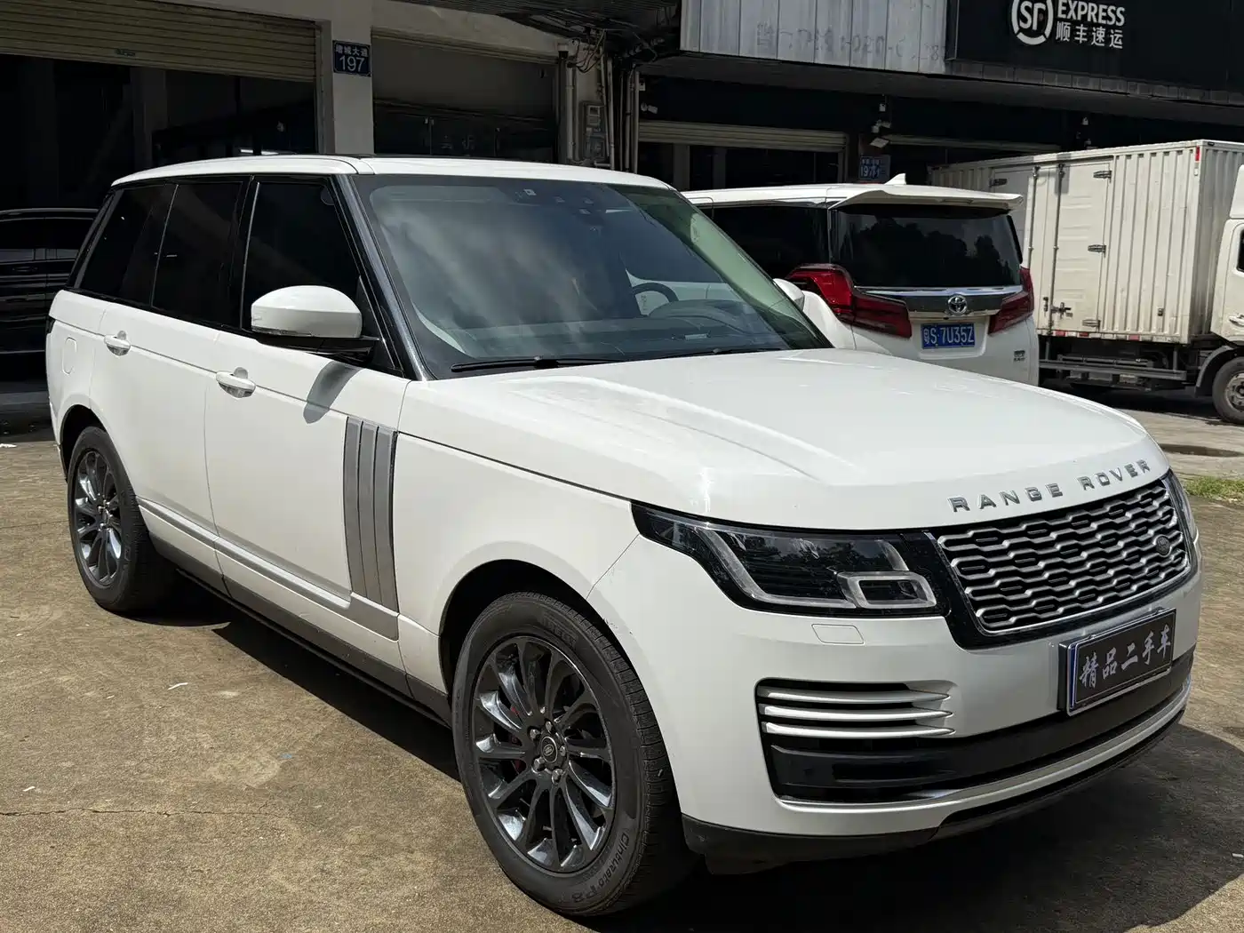 Фото 1 - Land Rover Range Rover