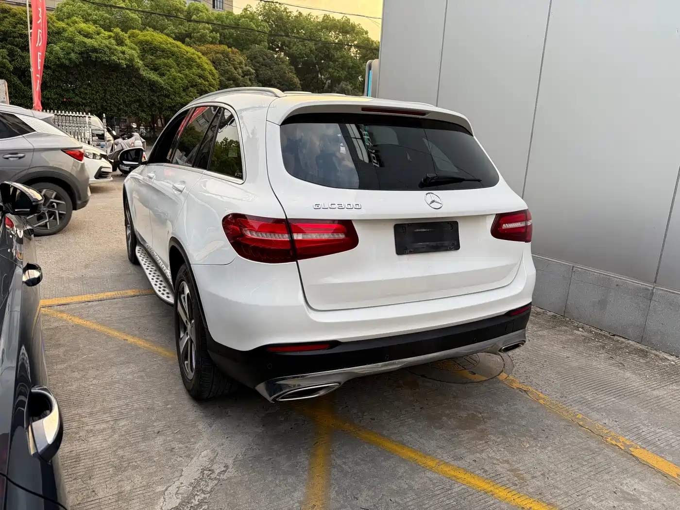 Mercedes-Benz GLC 2016 GLC 300 4MATIC Dynamic фото 3