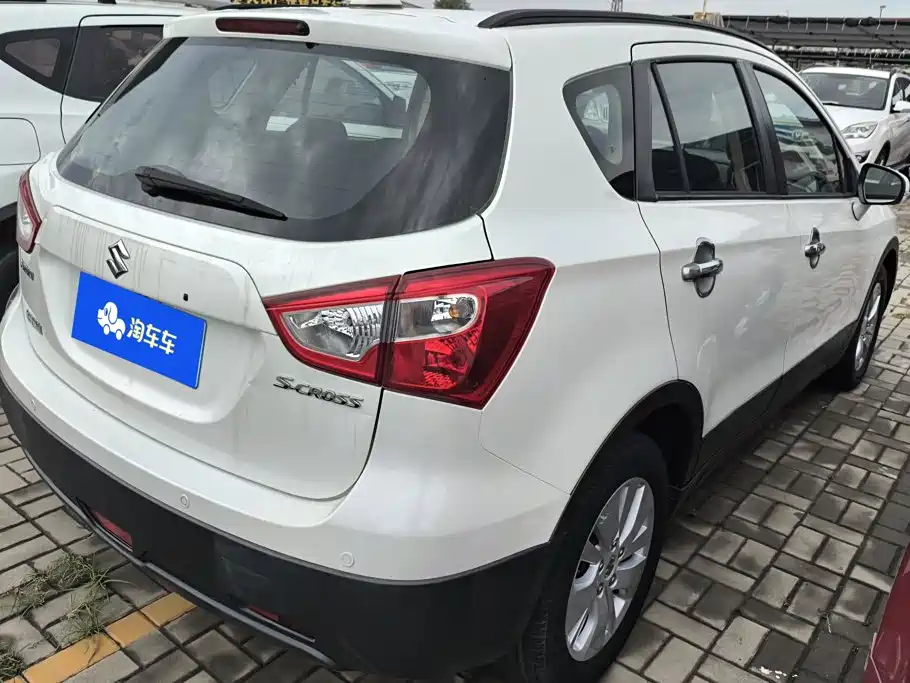 Suzuki SX4 S-Cross 2015 2015 1.6L CVT 2WD Progressive