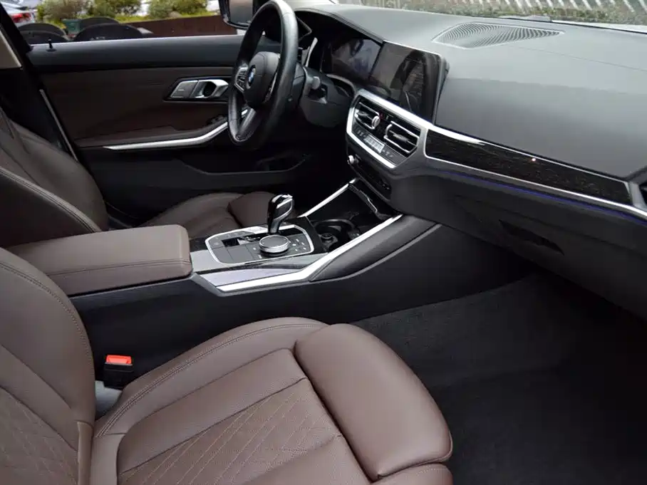 BMW 3 Series 2022 325Li M Sport Package фото 15