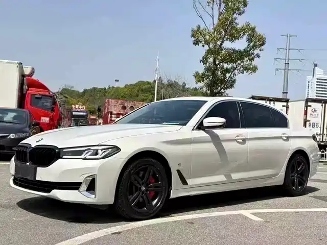 BMW 5 Series 2021