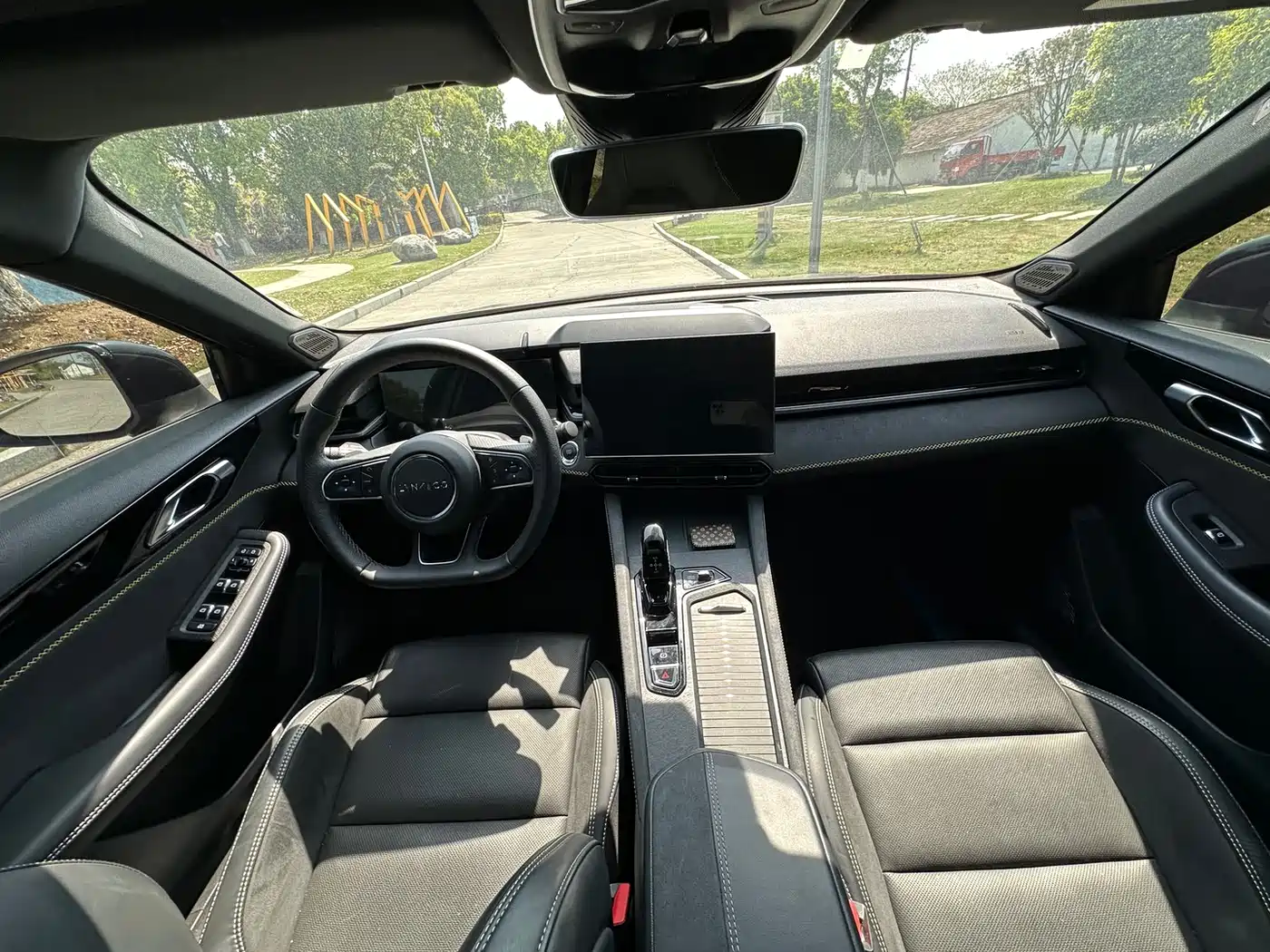 Lynk & Co 03 2019 2.0TD Auto Power Pro Version фото 4