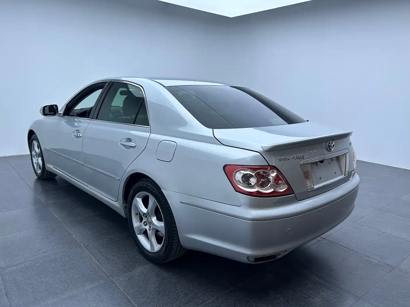 Toyota Reiz 2009 2.5S AVX Edition фото 9