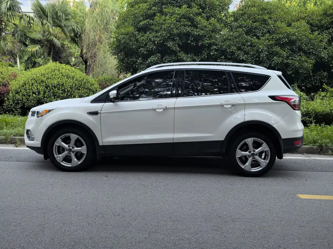 Ford Kuga 2017 2017 EcoBoost 180 2WD Tiger Leap