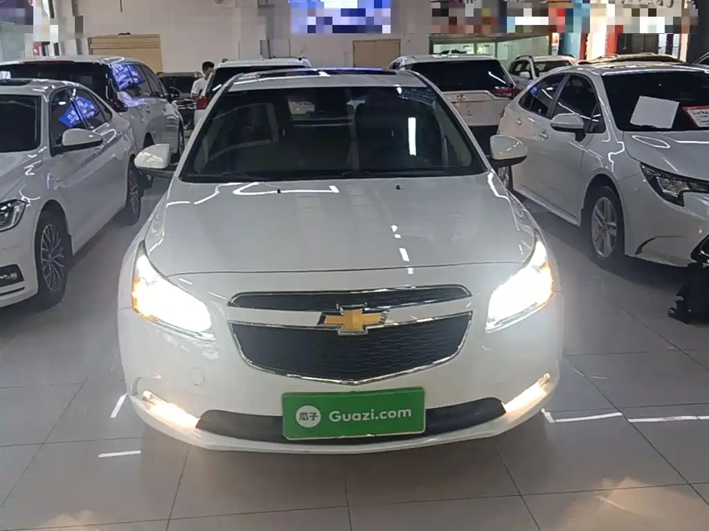 Chevrolet Cruze 2015 1.5L Classic SE AT фото 3