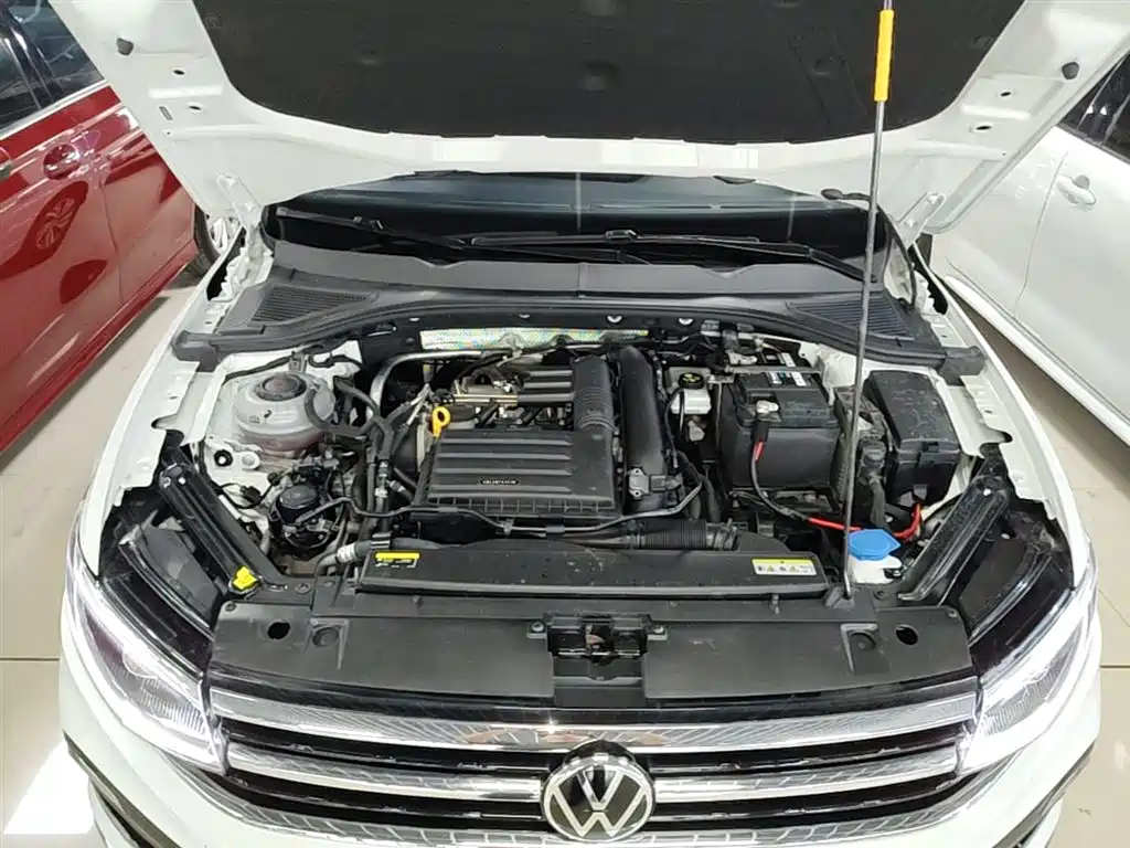 Volkswagen Bora 2023 200TSI DSG Yuexing Edition фото 20