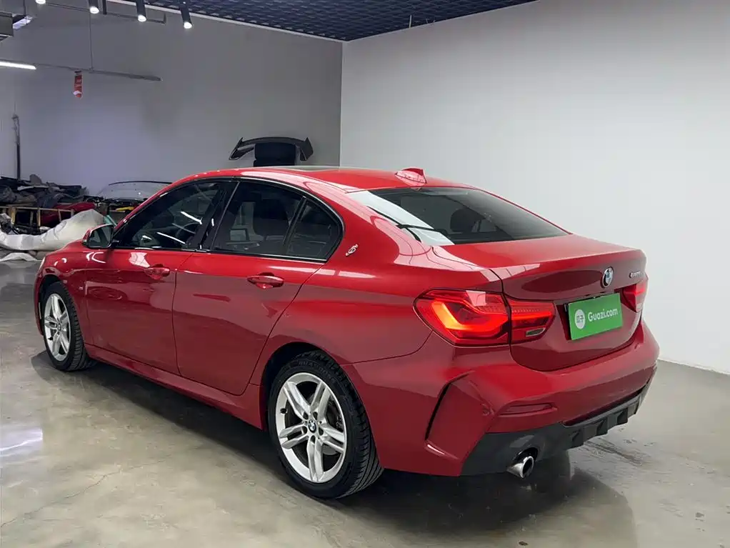 BMW 1 Series 2019 118i M Sport Package фото 24