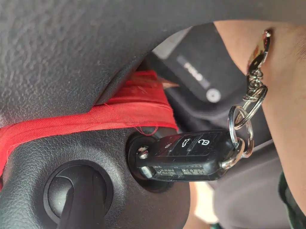 Volkswagen Polo 2016 1.4L Manual Trend фото 9