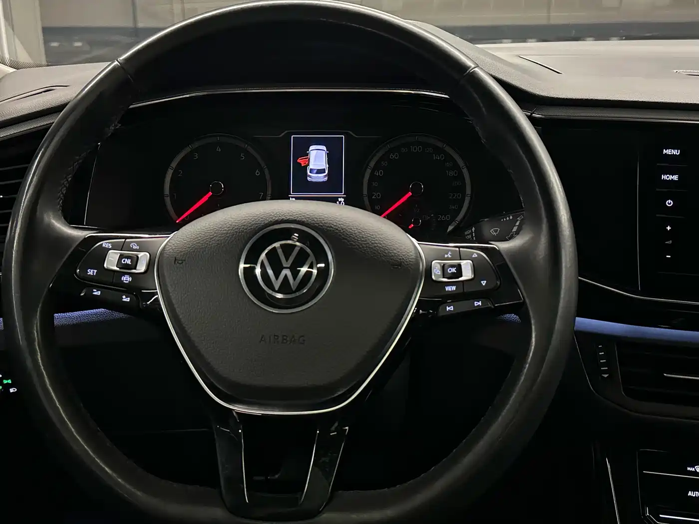 Volkswagen Tayron 2022 330TSI 2WD Luxury Smart Connect Edition фото 6