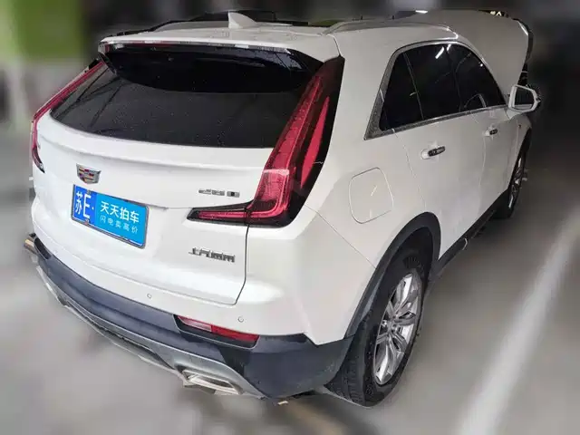 Cadillac XT4 2020 Facelift 28T 2WD Leading — фото 2