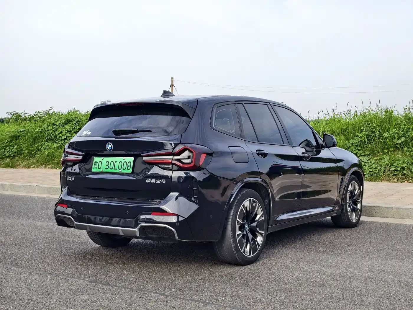 BMW iX3 2022 Innovation Leader фото 9