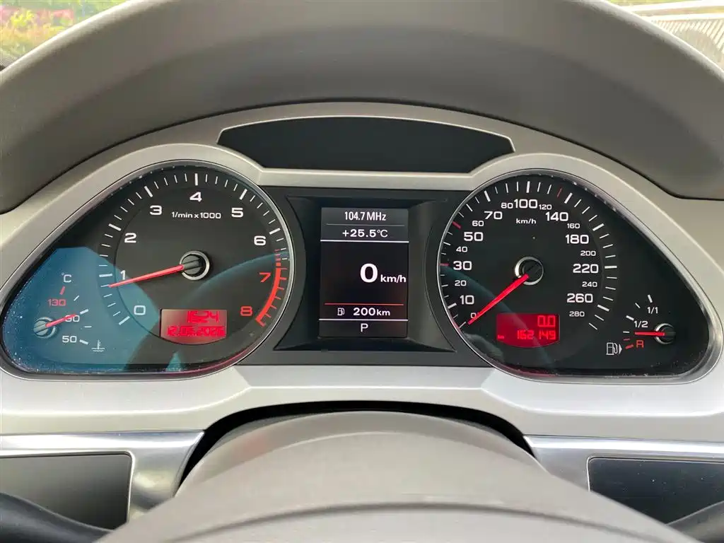 Audi A6L 2011 Model 2.0 TFSI Auto Standard фото 9
