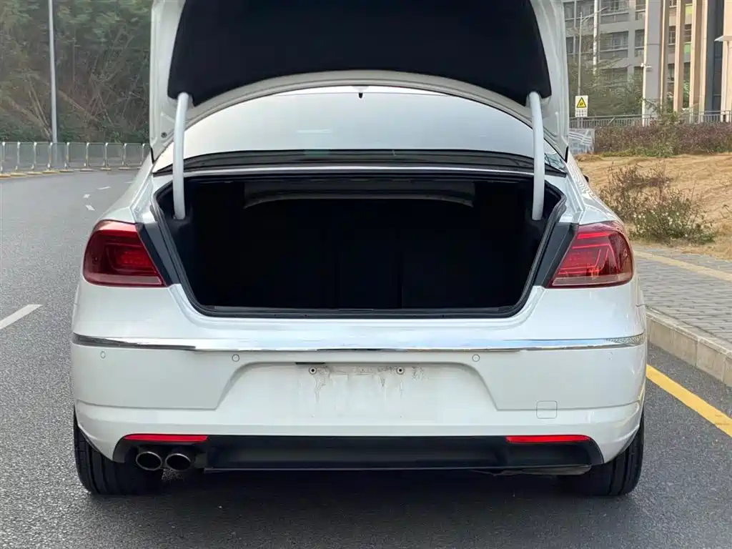 Volkswagen FAW-Volkswagen CC 2015 1.8TSI Luxury фото 18
