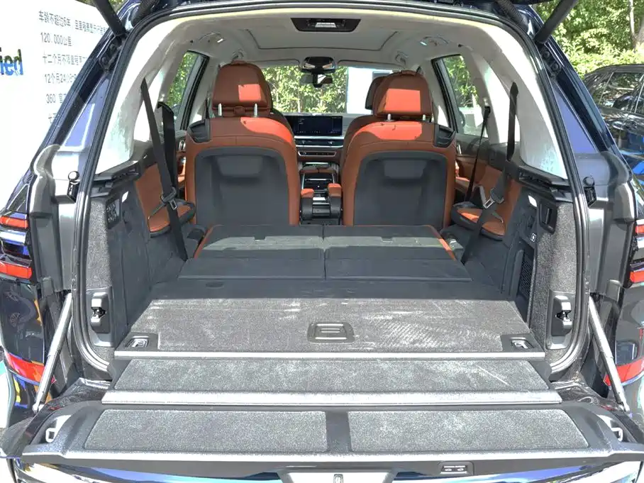 BMW X7 2023 xDrive40i Executive M Sport Package фото 17