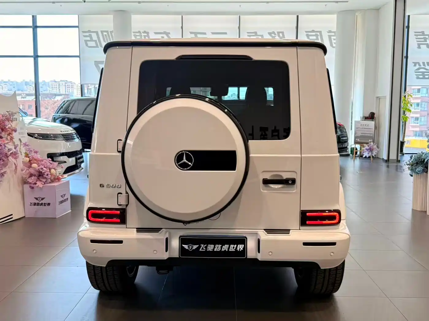 Mercedes-Benz G-Class 2024 G 500 фото 27