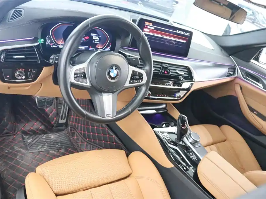 BMW 5 Series (Import) 2022 525i M Sport Package фото 11
