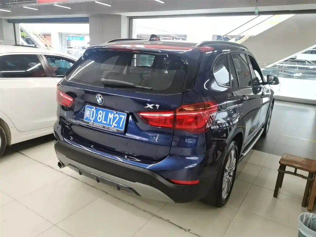 BMW X1 2016 sDrive18Li Luxury Model фото 12