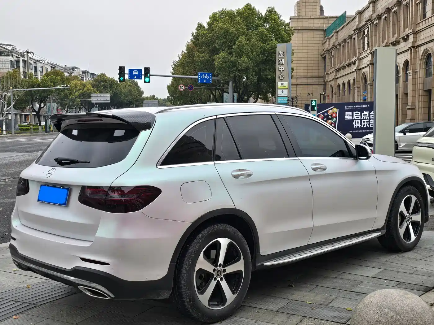 Mercedes-Benz GLC 2018 GLC 260 4MATIC Luxury фото 9