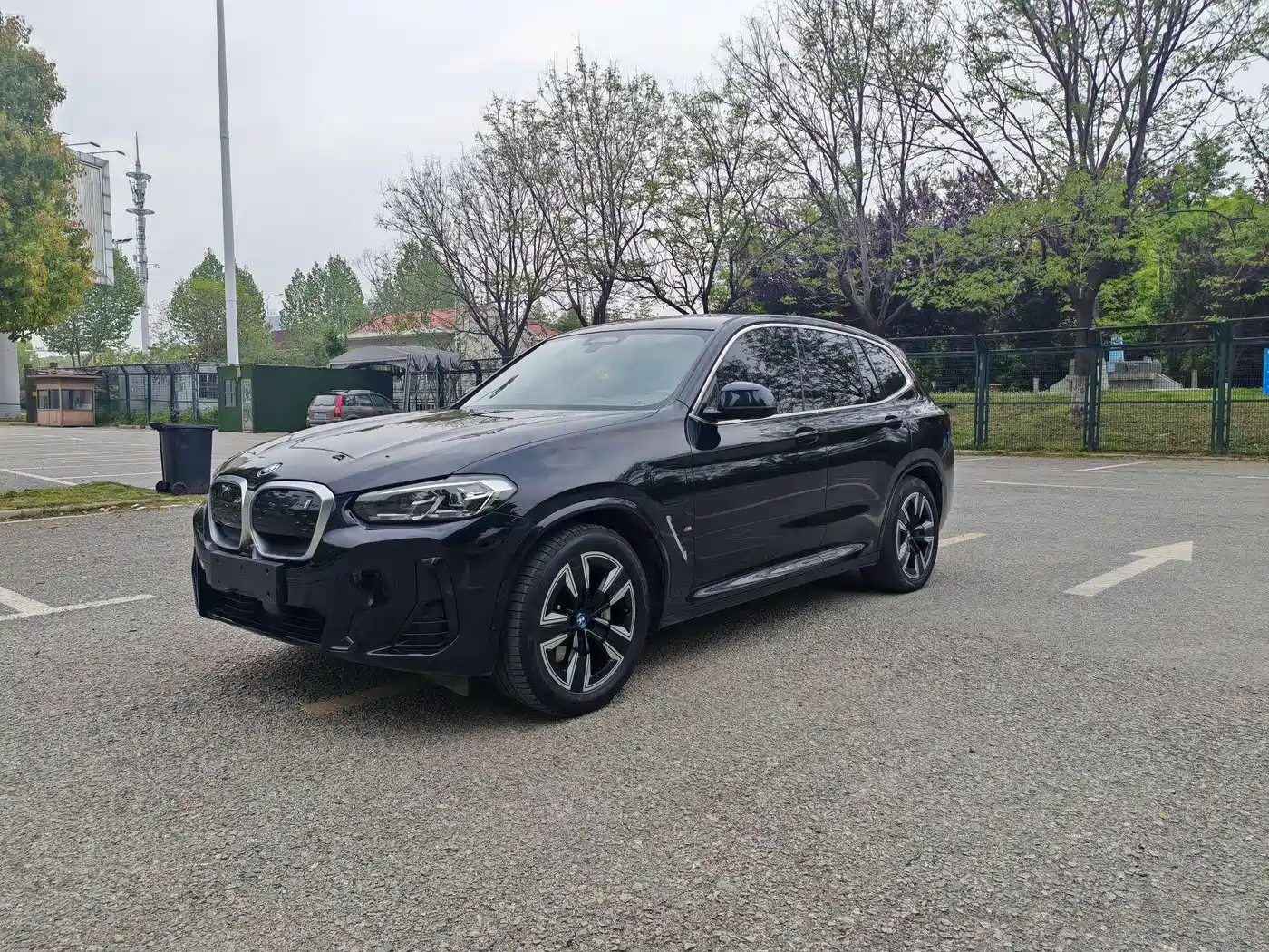 BMW iX3 2023 Leading Type