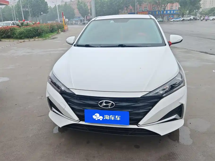 Hyundai Verna 2020 1.4L Manual GLS Cool Edition фото 2