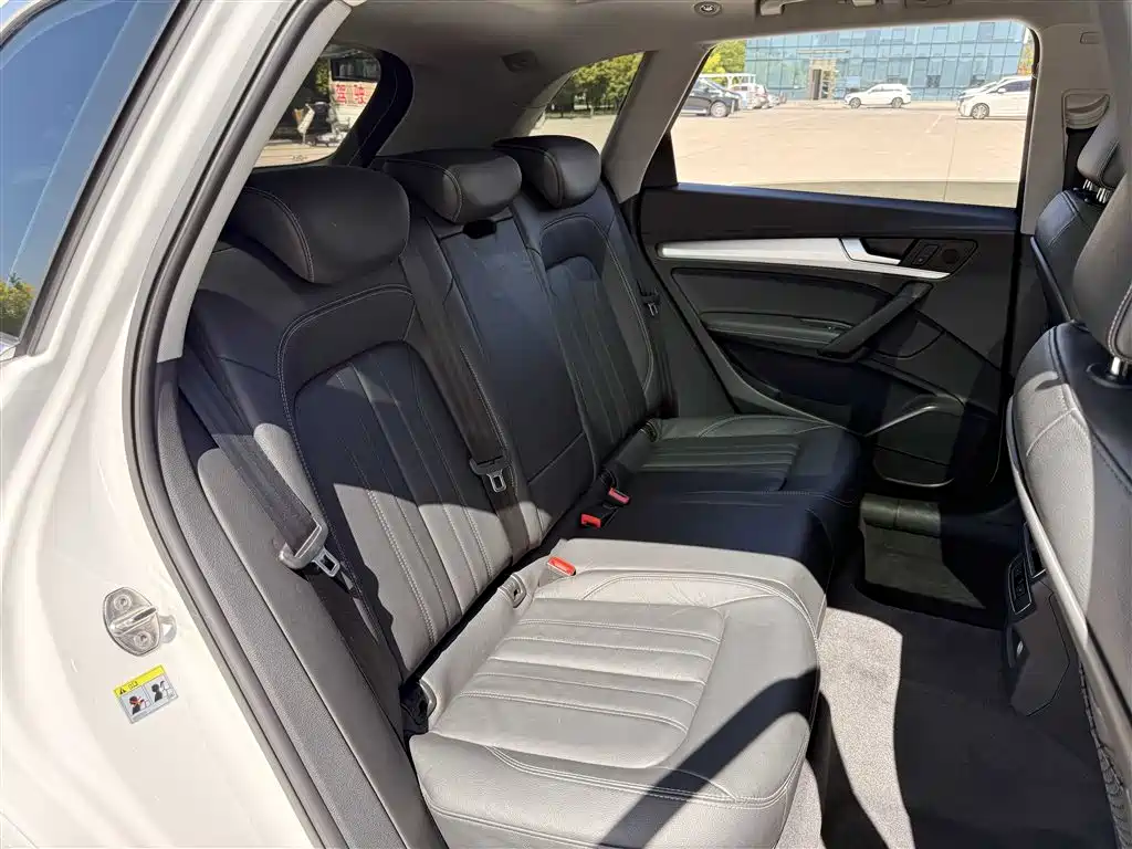 Audi Q5L 2020 40 TFSI Prestige Fashion фото 13
