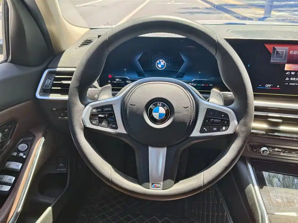 BMW 3 Series 2023 325Li M Sport Package фото 5