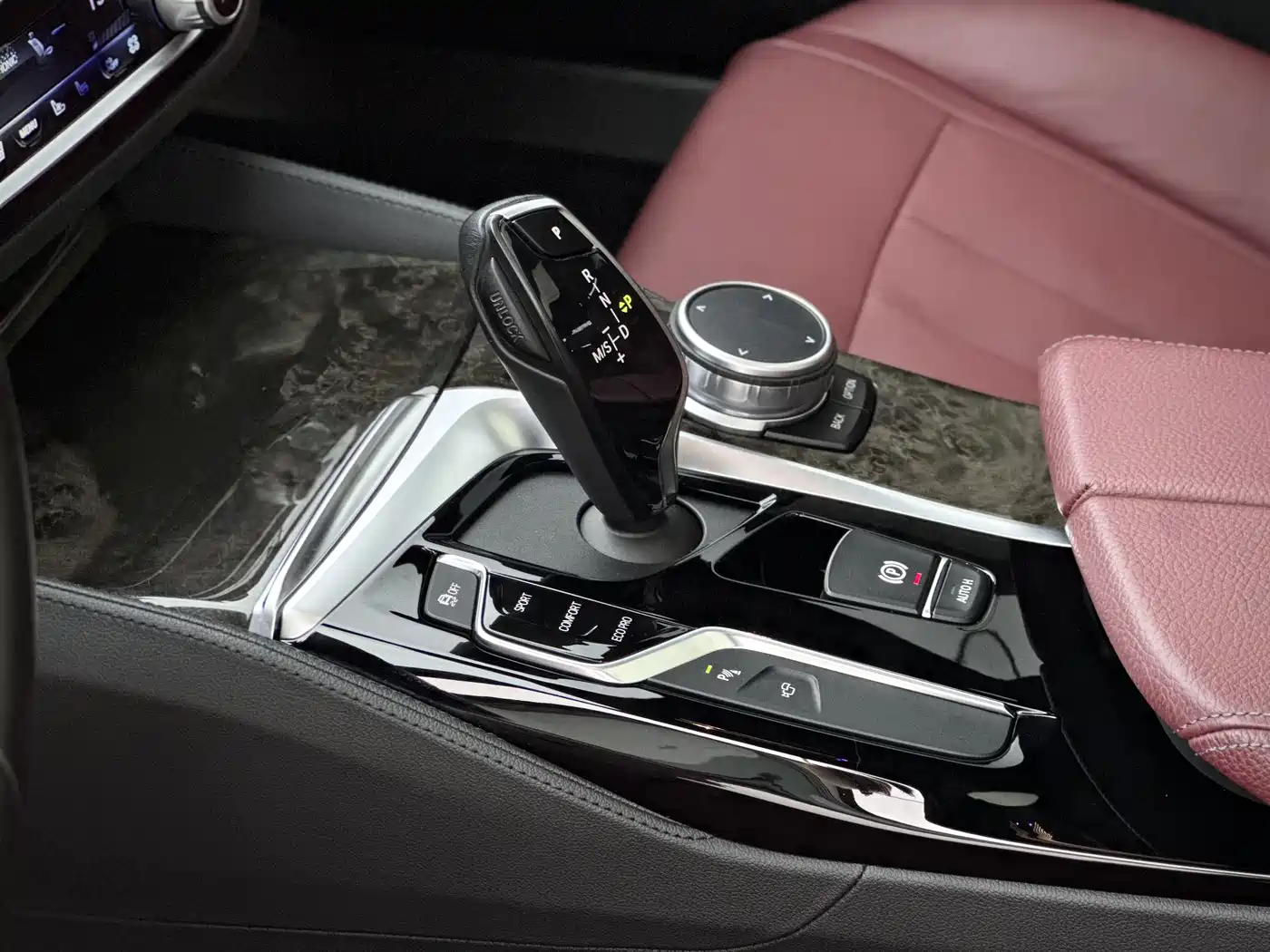 BMW 5 Series 2020 530Li Exclusive M Sport Package фото 13