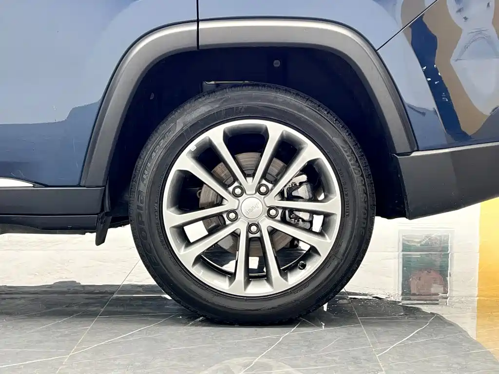 Jeep Grand Commander 2019 2018 2.0T AWD Ultimate Edition (China V)