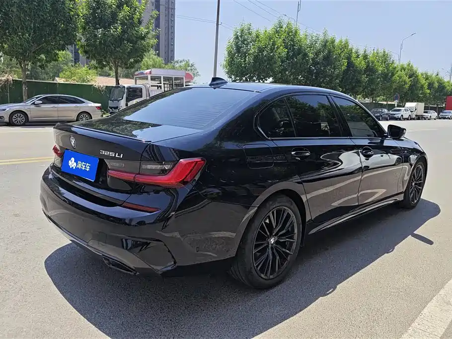 BMW 3 Series 2021 Facelift 325Li M Sport Shadow Edition фото 3