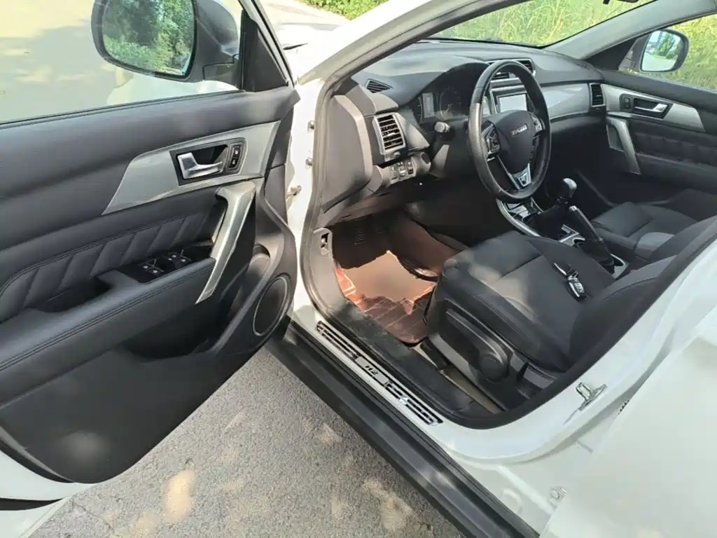 Haval H2 2015 2014 1.5T Manual 2WD Elite Edition