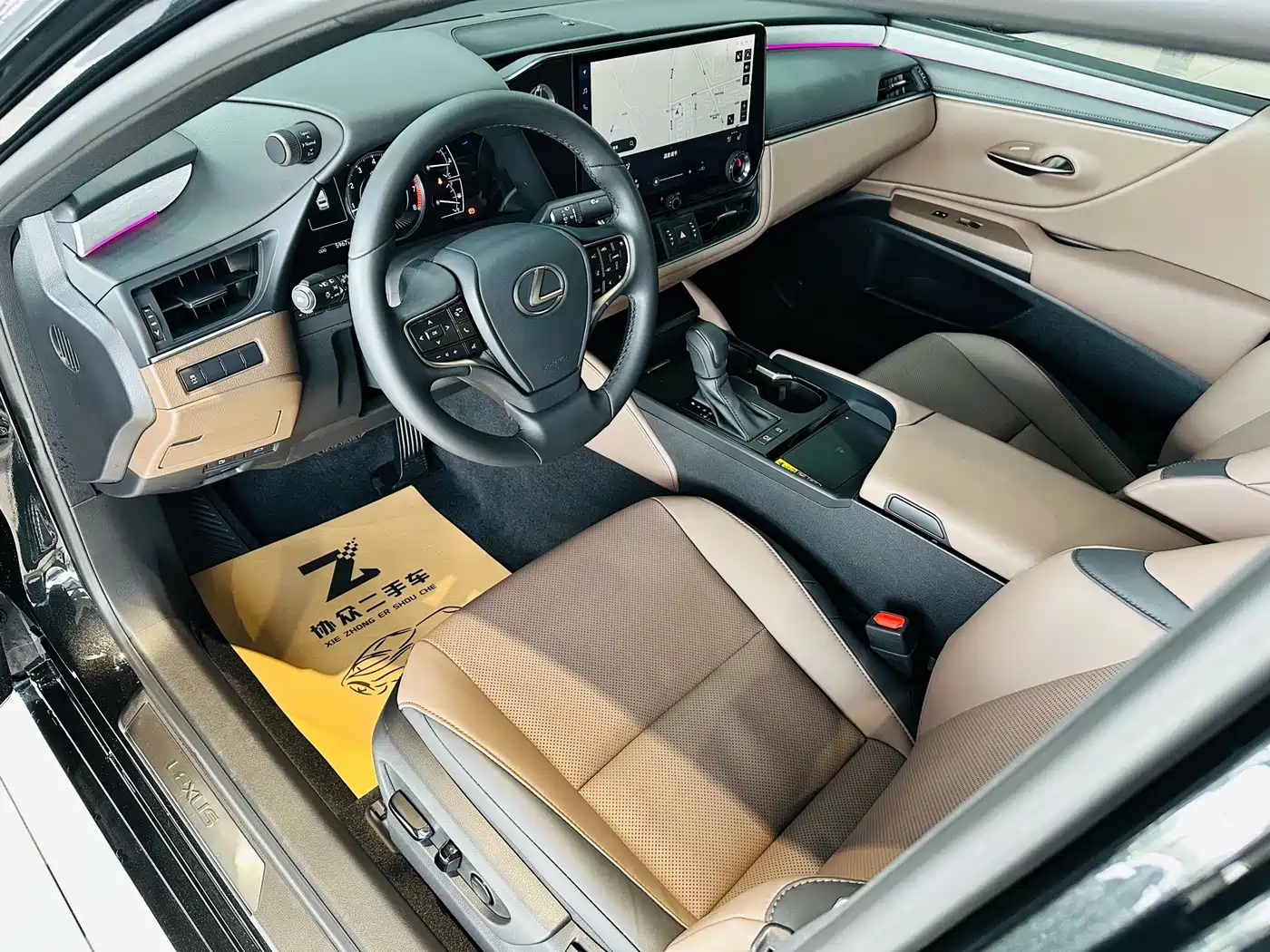 Lexus ES 2025 200 Ultimate Edition фото 13