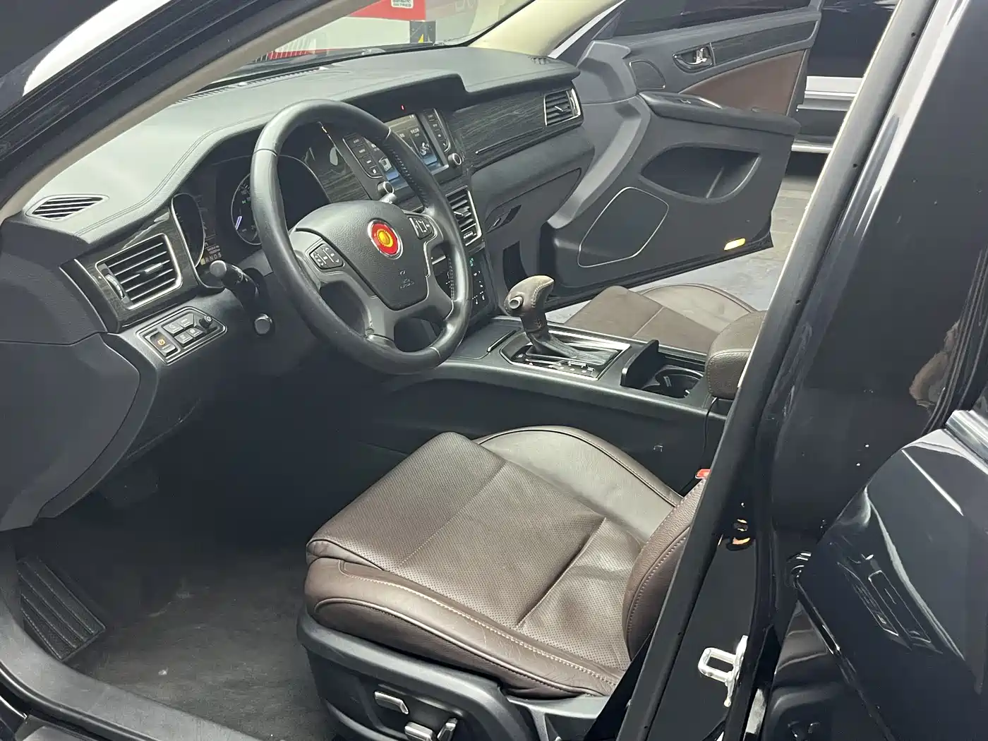 Hongqi H7 2017 1.8T Luxury фото 16