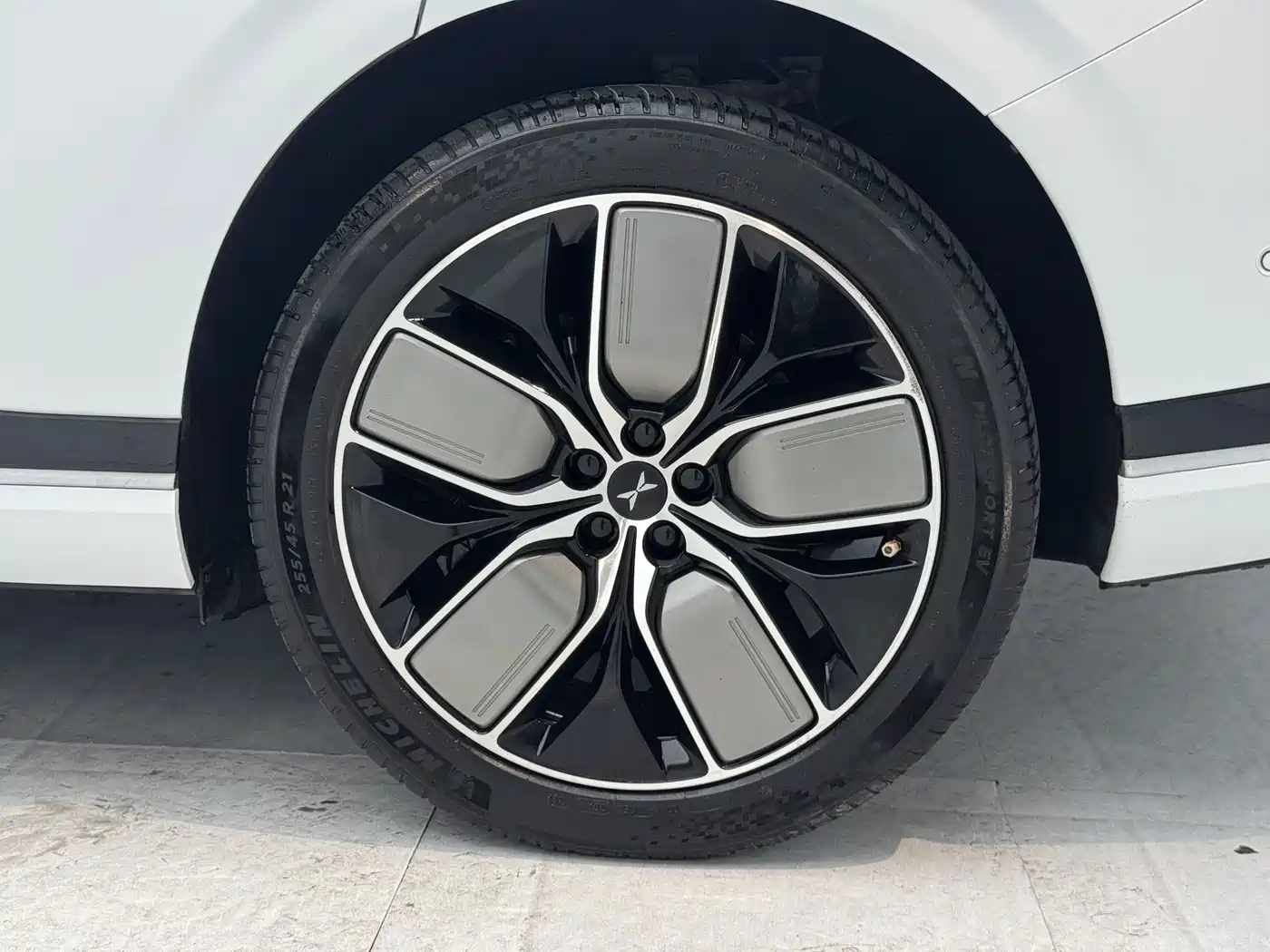 XPeng G9 2022 2022 650 Performance Pro