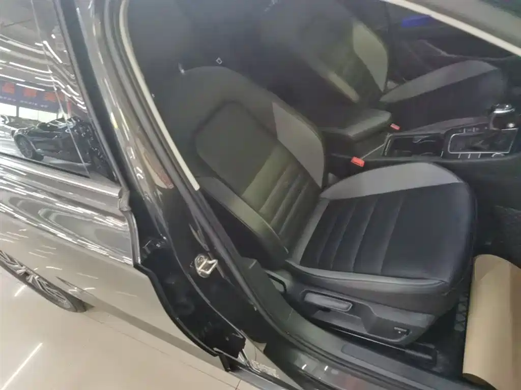 Volkswagen Sagitar 2021 280TSI DSG Comfort Smart Connect Edition фото 25
