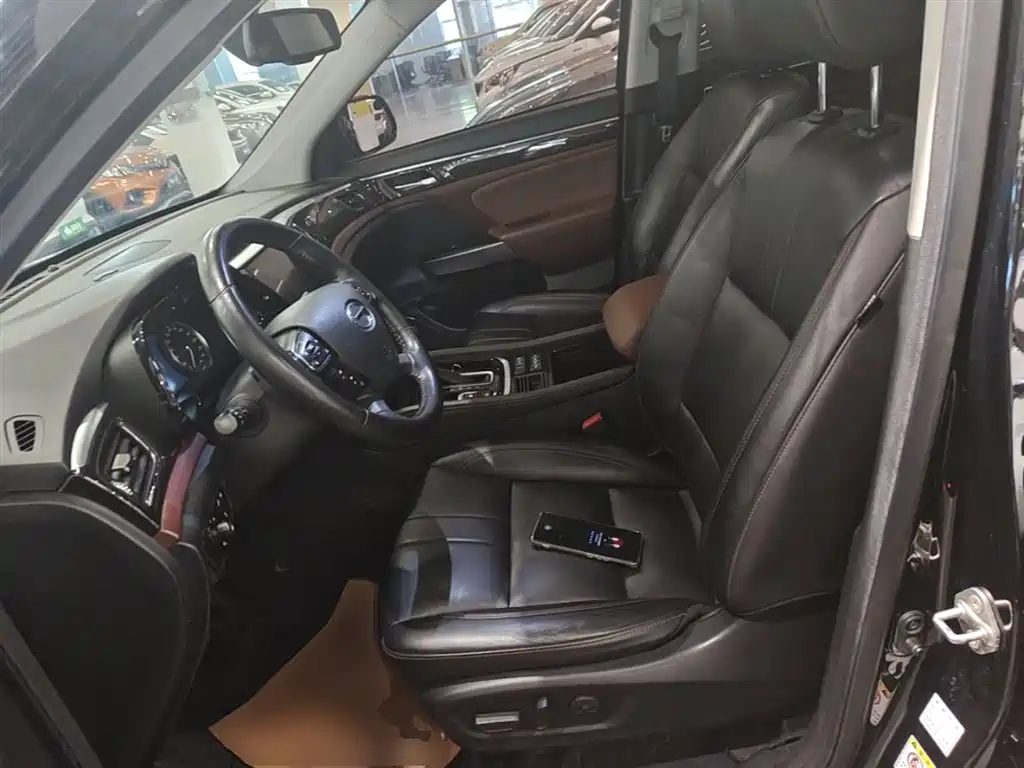 GAC Trumpchi Trumpchi GS8 2017 320T 2WD Luxury Smart Connect (7-seater) фото 15