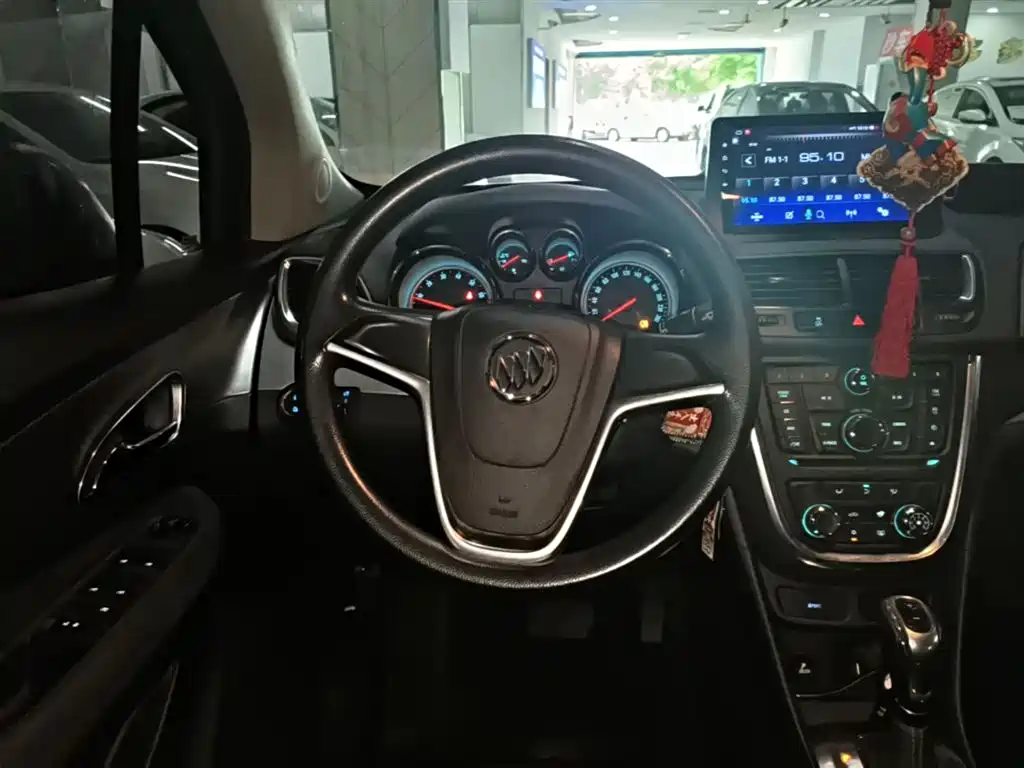 Buick Encore 2015 1.4T Automatic 2WD Urban Elite фото 11